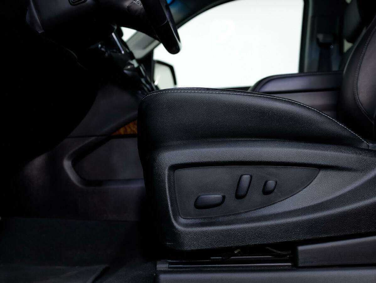 Chevrolet Tahoe, 2018 Фото №25