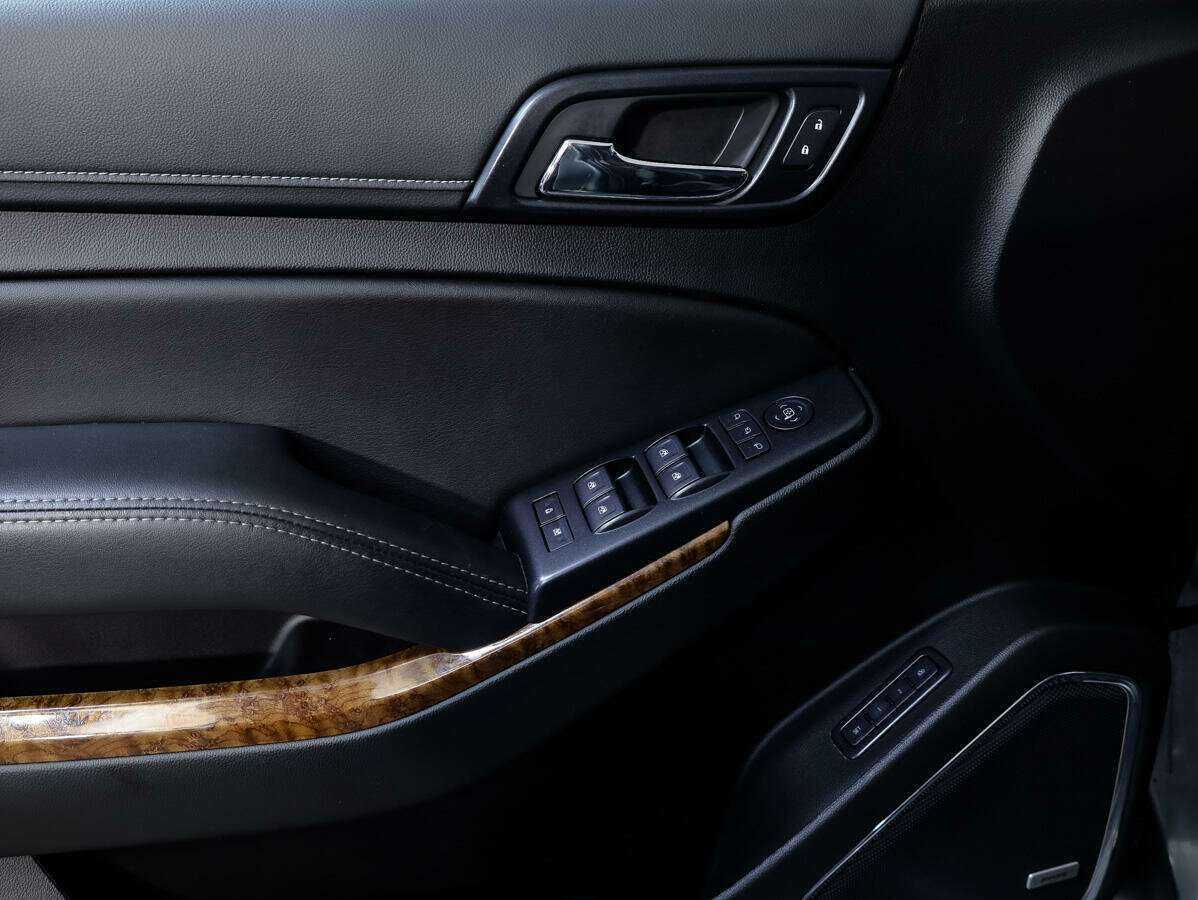 Chevrolet Tahoe, 2018 Фото №28