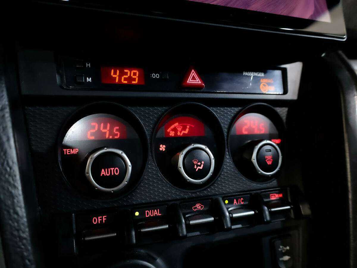 Toyota GT86, 2012 Фото №13