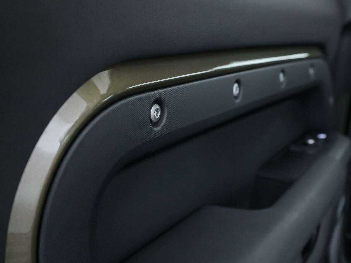 Land Rover Defender 90, 2021 Фото №15