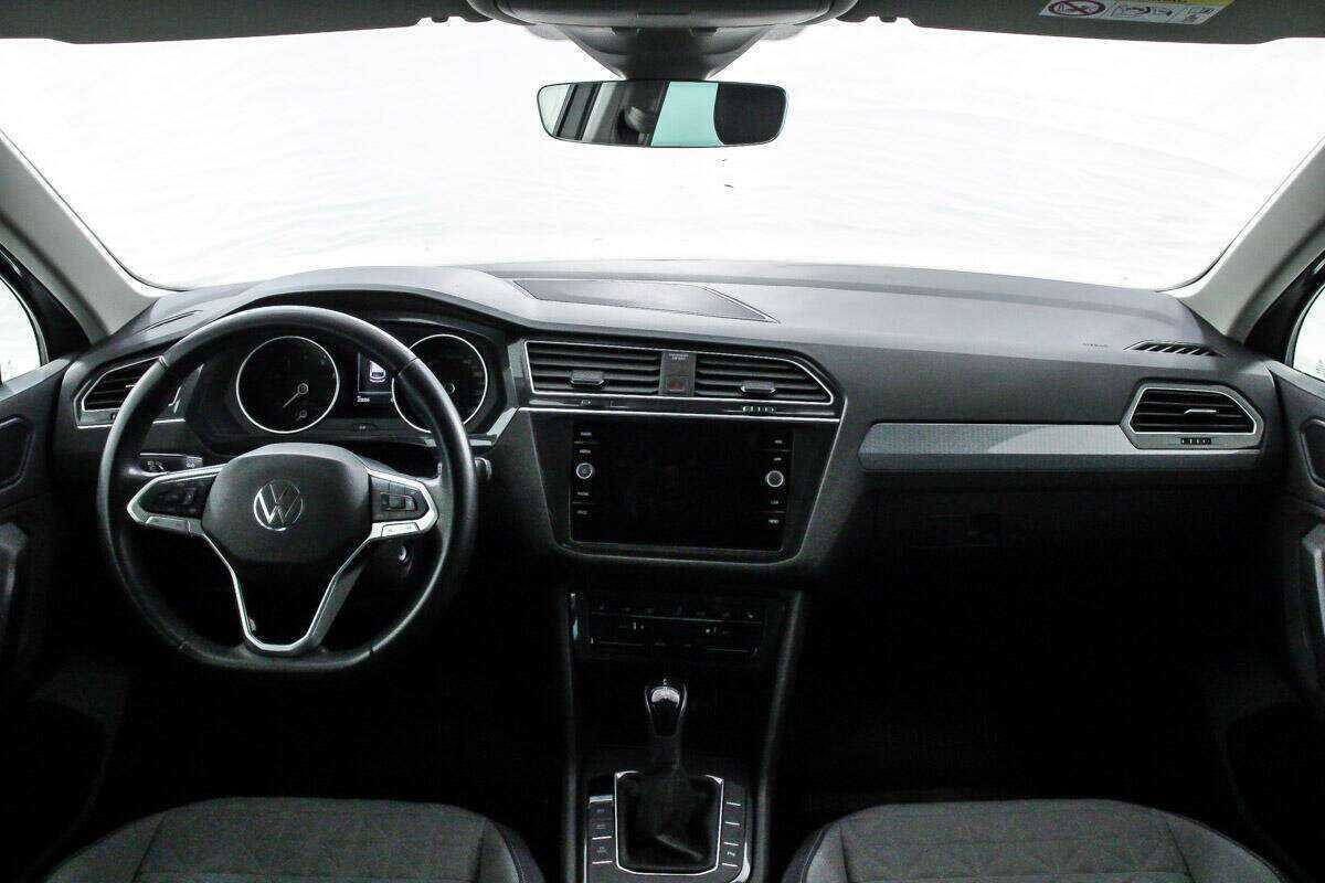 Volkswagen Tiguan, 2021 Фото №16