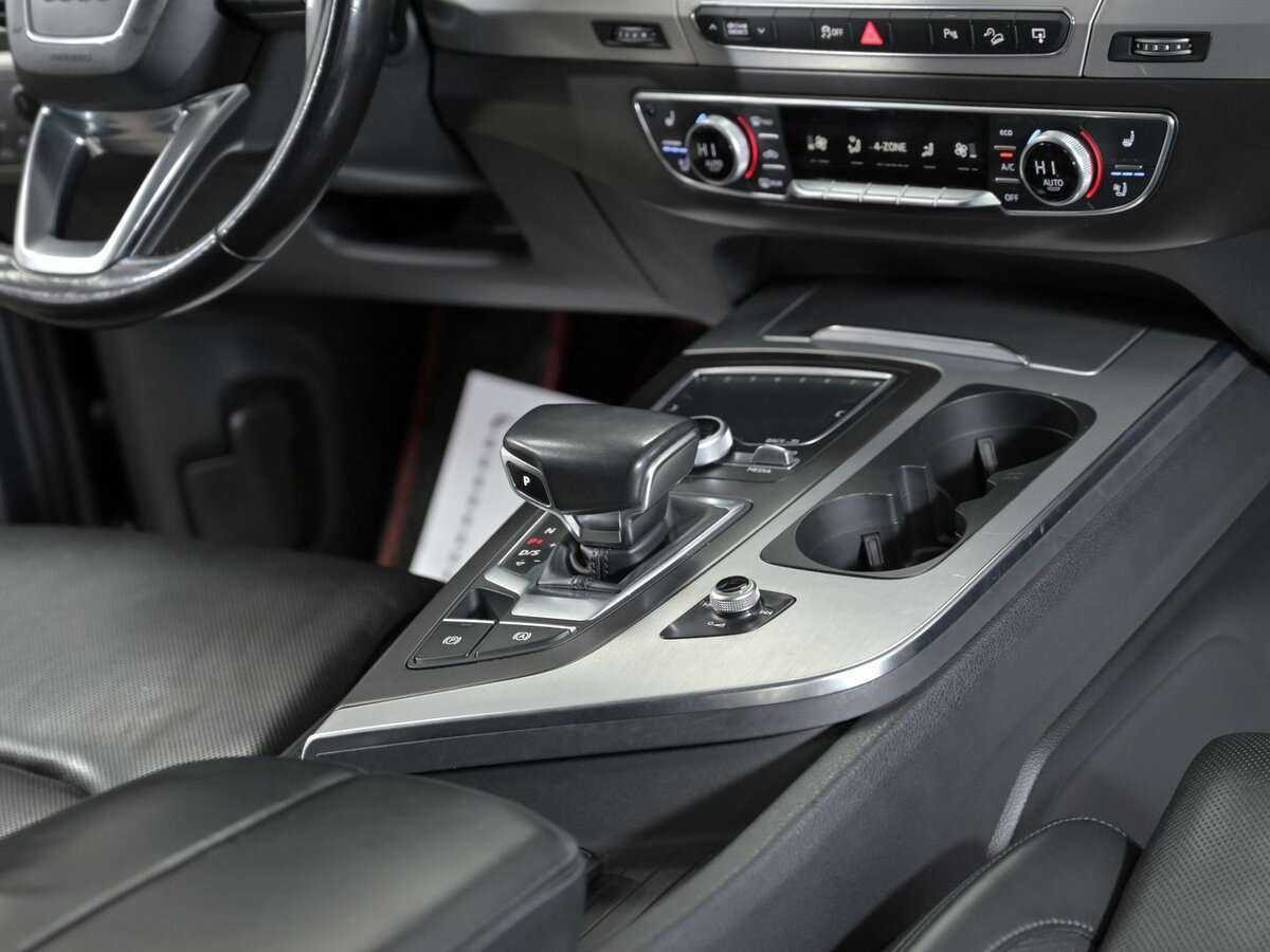 Audi Q7, 2017 Фото №12