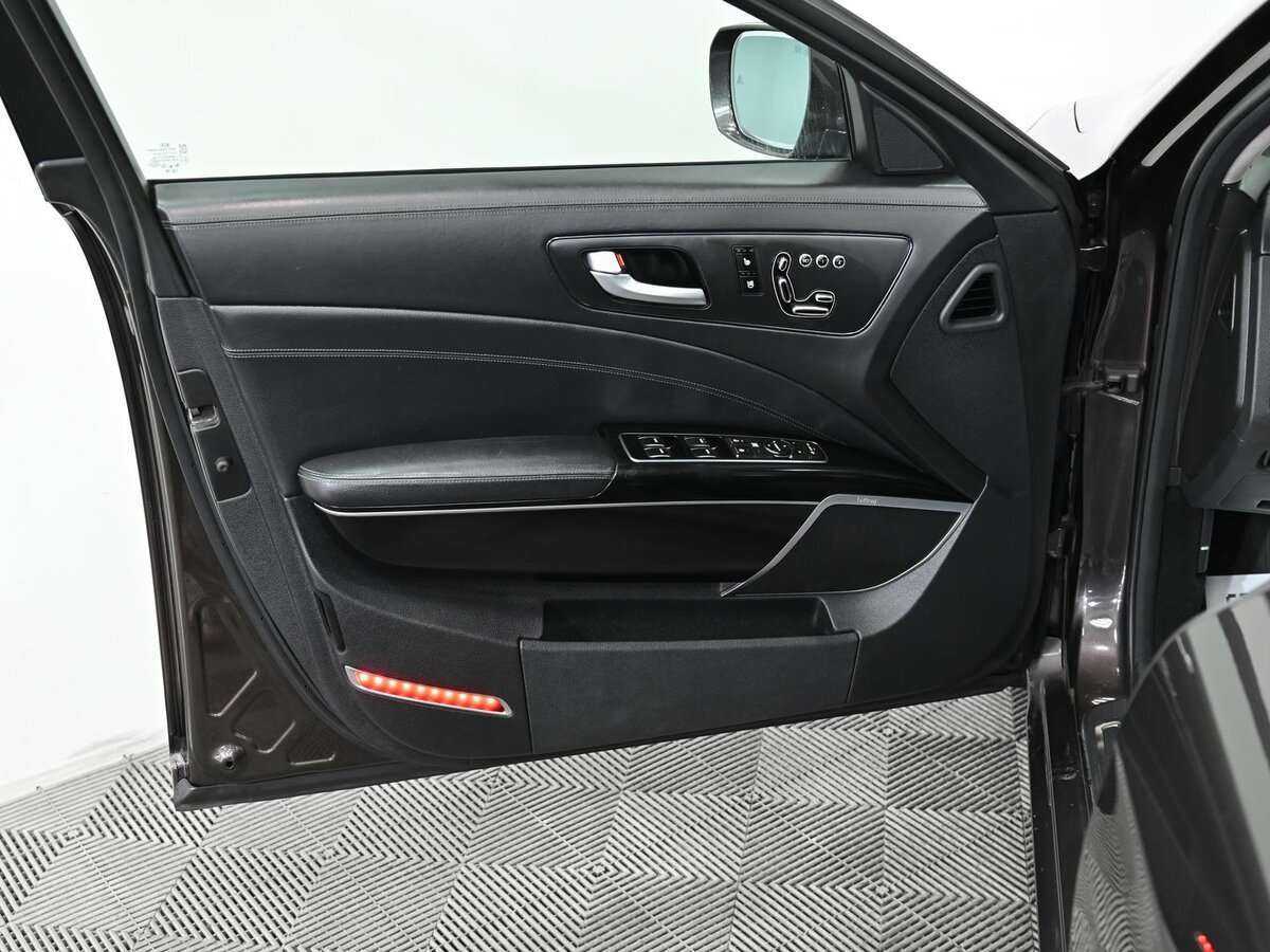 Kia Quoris, 2014 - 120 000 км. | Фото №5