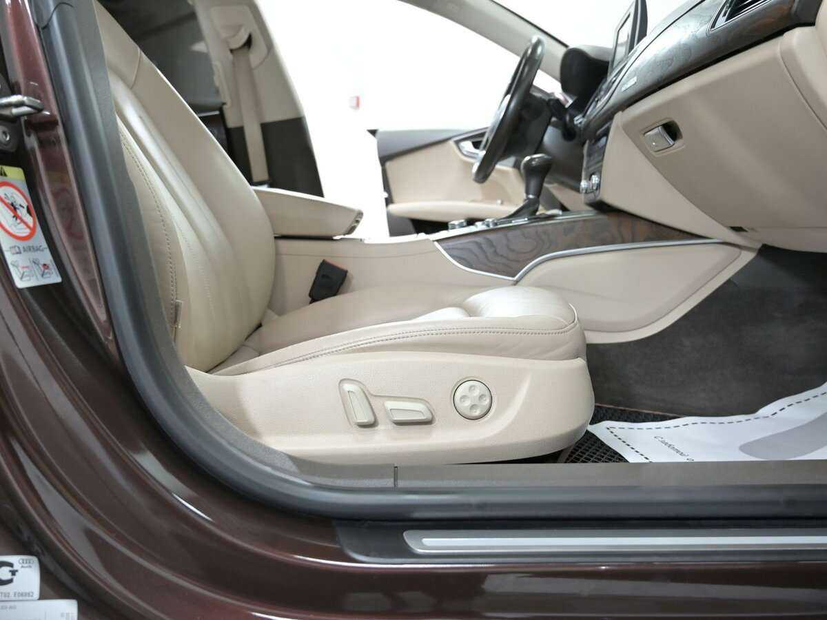 Audi A7, 2011 Фото №11