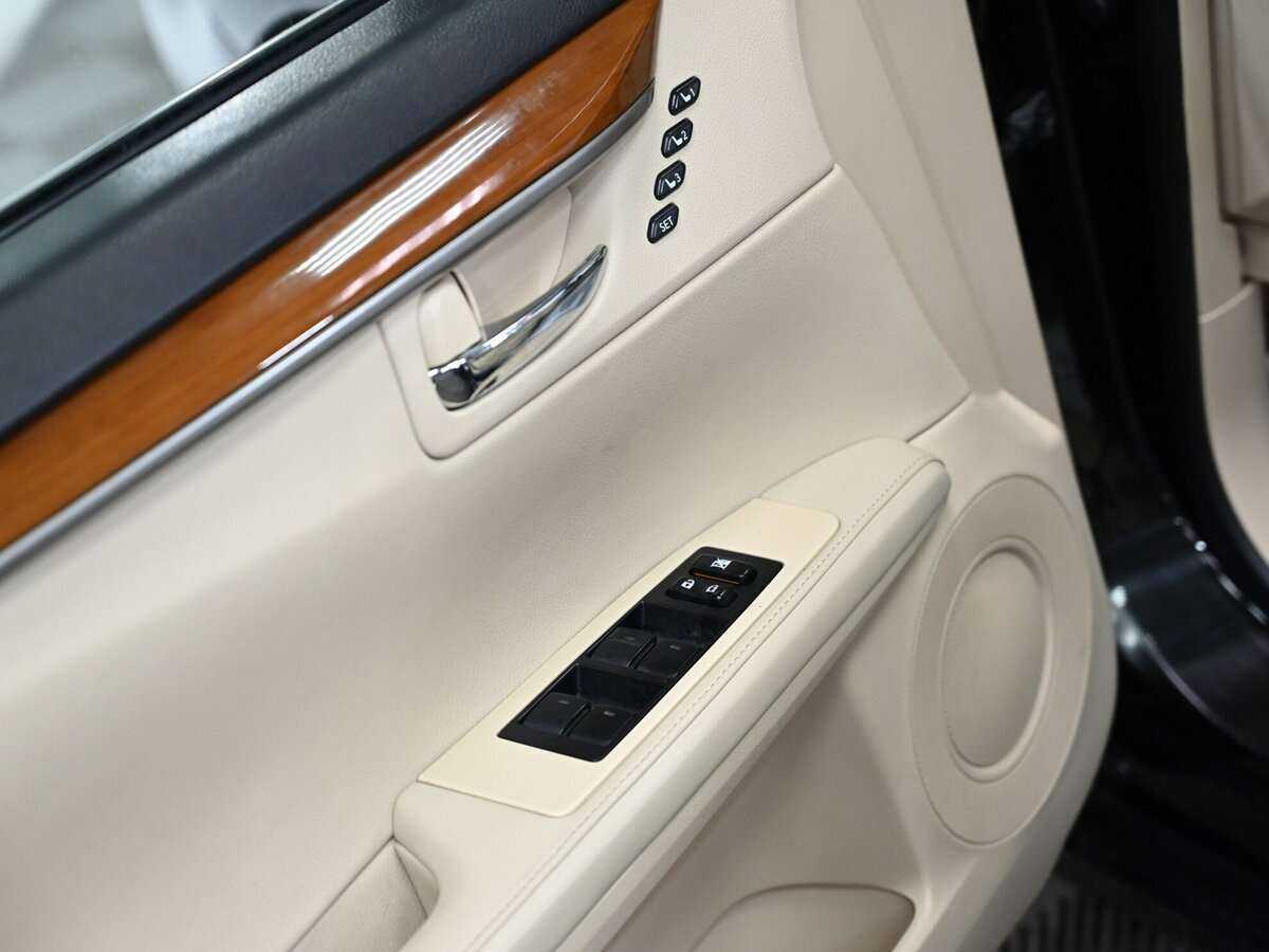 Lexus ES 350, 2012 Фото №16