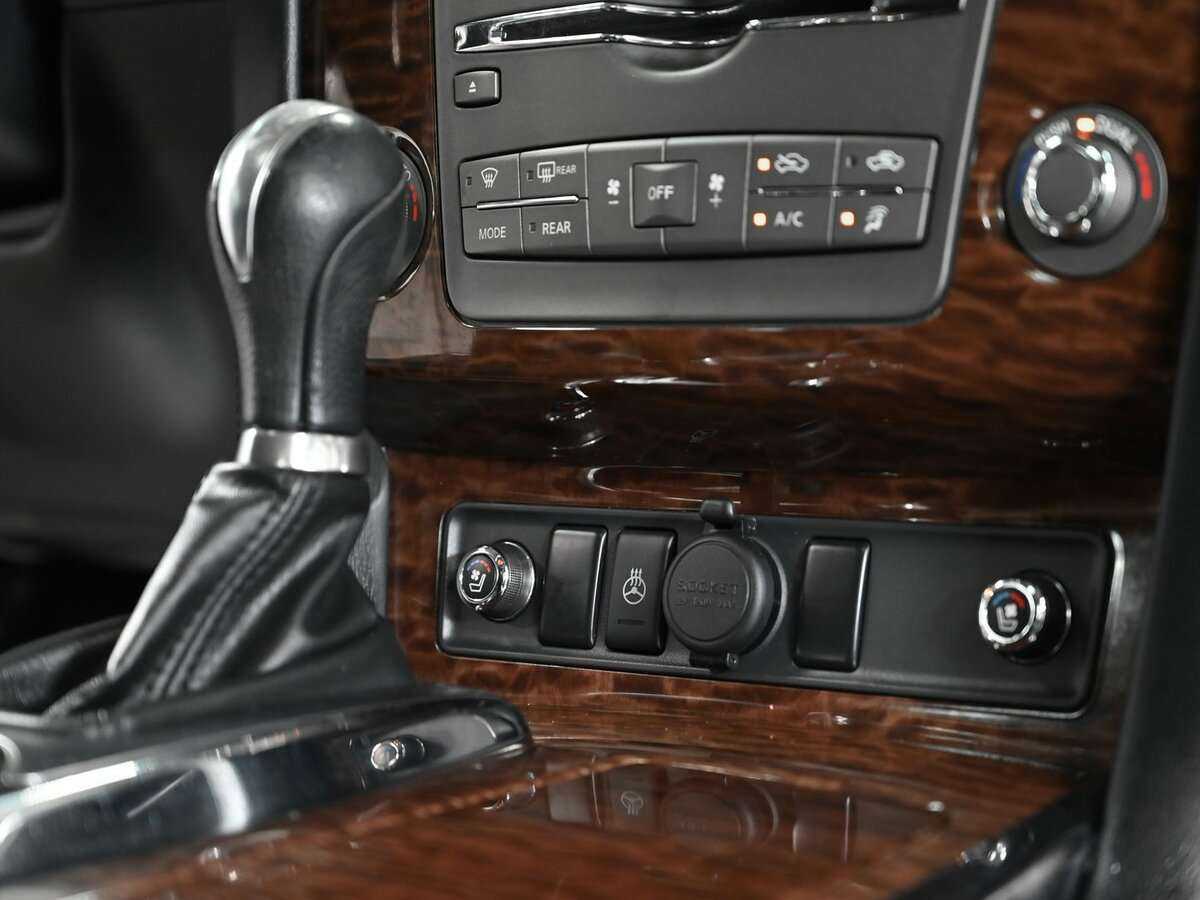 Nissan Patrol, 2011 Фото №16