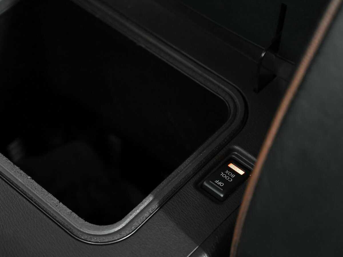 Nissan Patrol, 2011 Фото №18