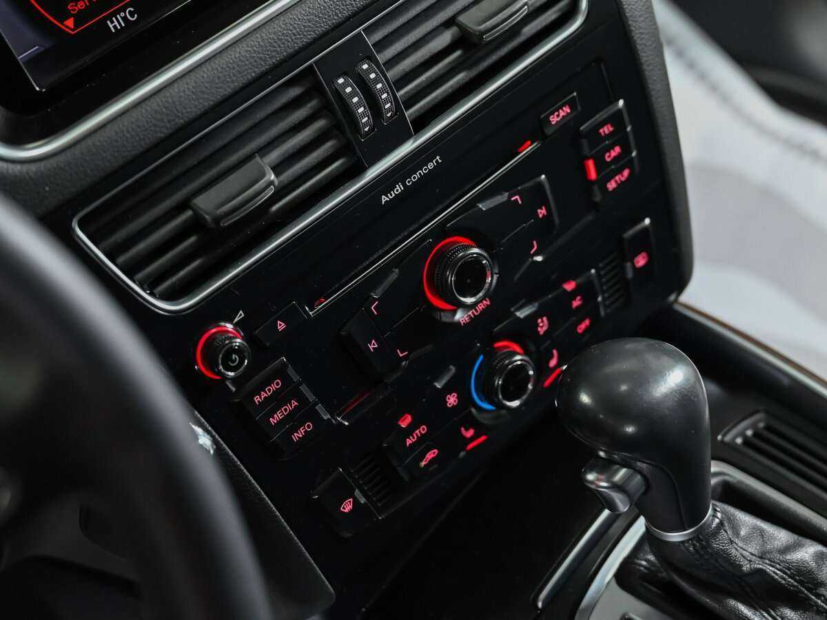 Audi Q5, 2011 Фото №13