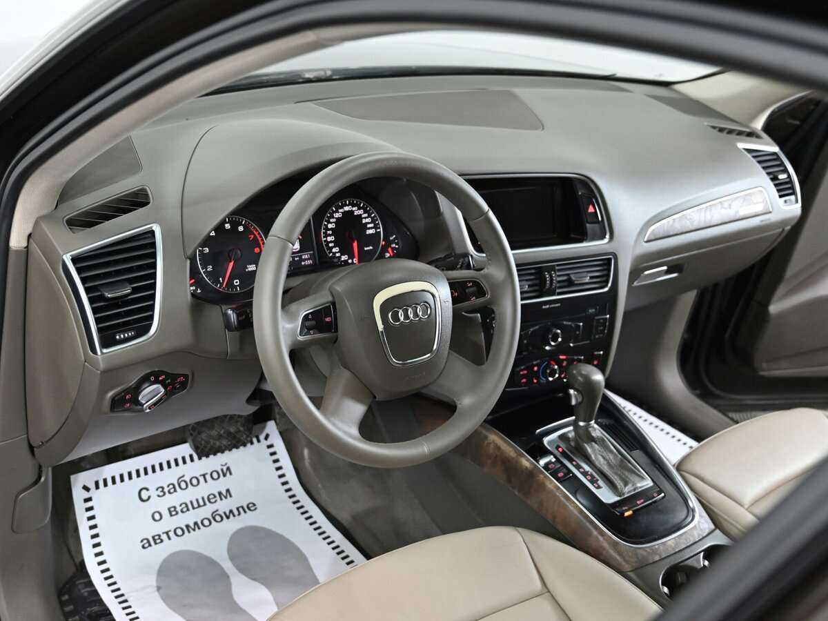 Audi Q5, 2011 Фото №10