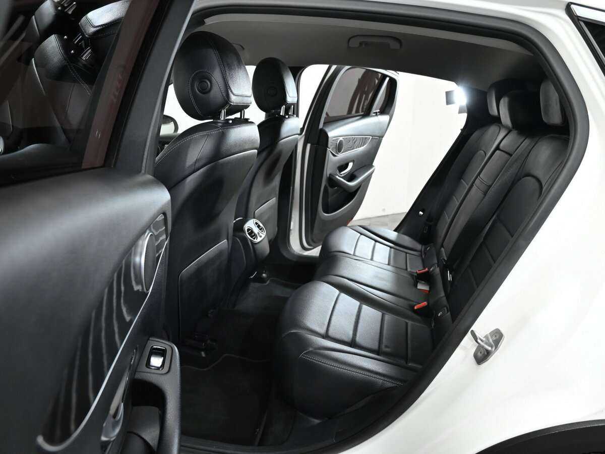 Mercedes-Benz GLC Coupe 250, 2018 Фото №17