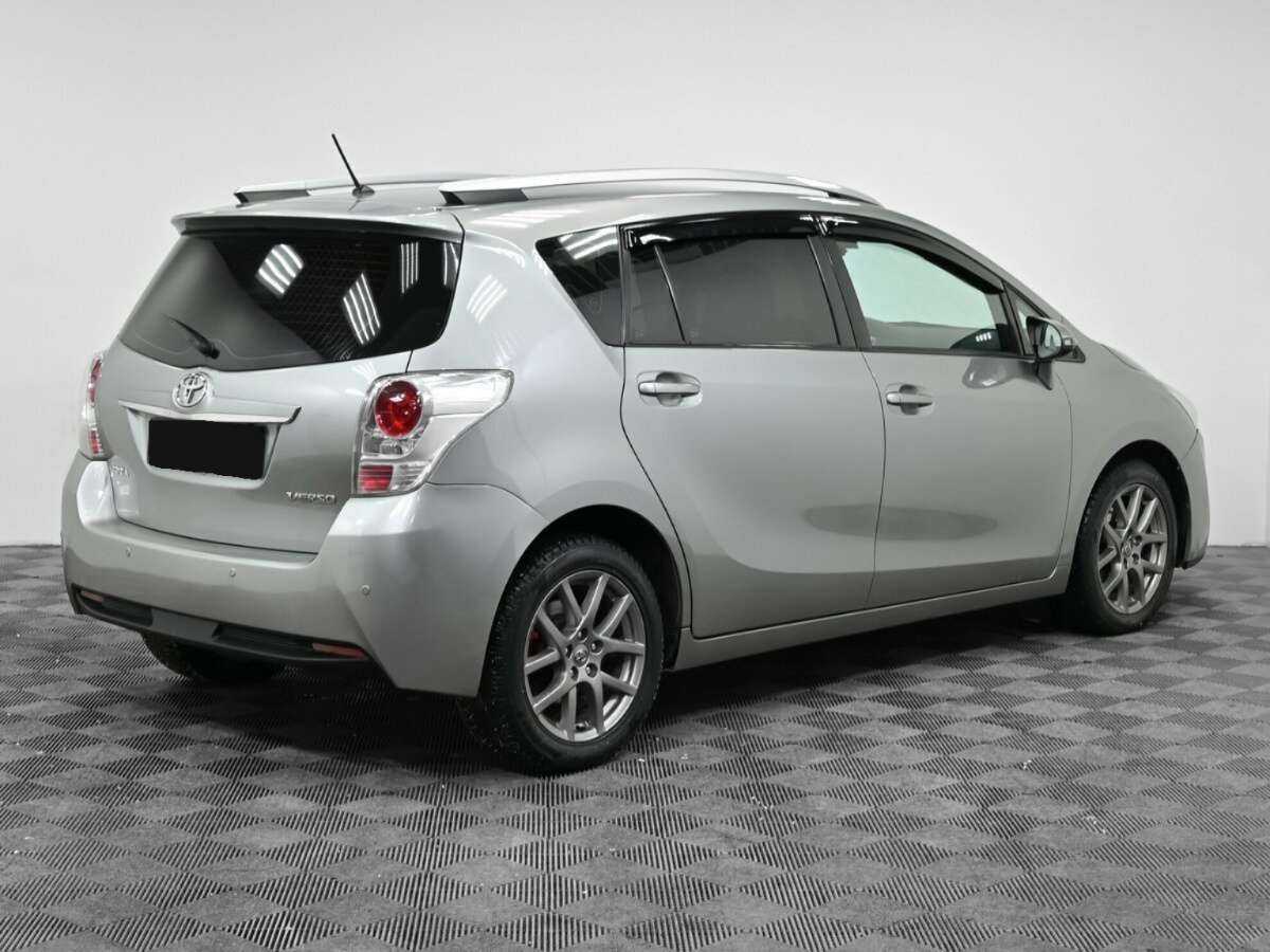 Toyota Verso, 2013 - 168 000 км. | Фото №2