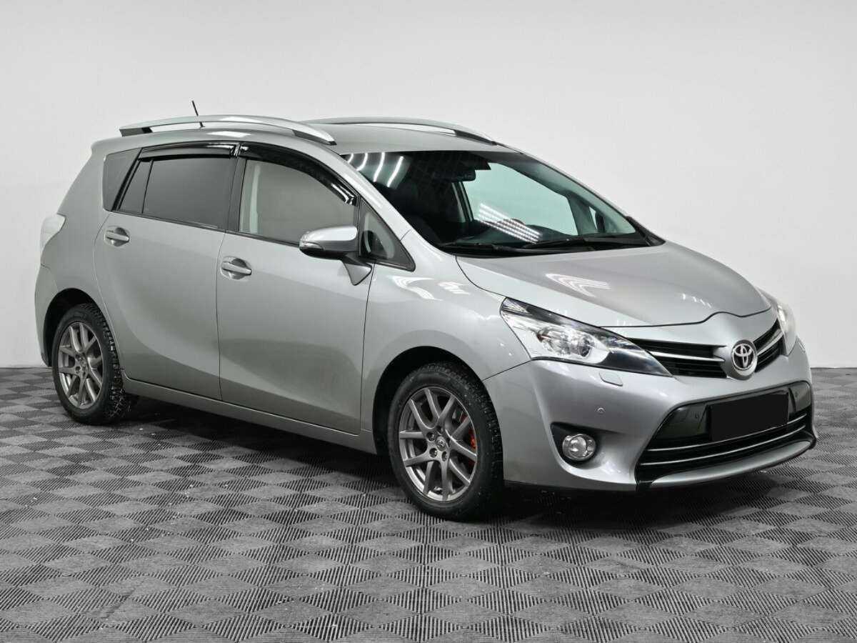 Toyota Verso, 2013 - 168 000 км. | Фото №3