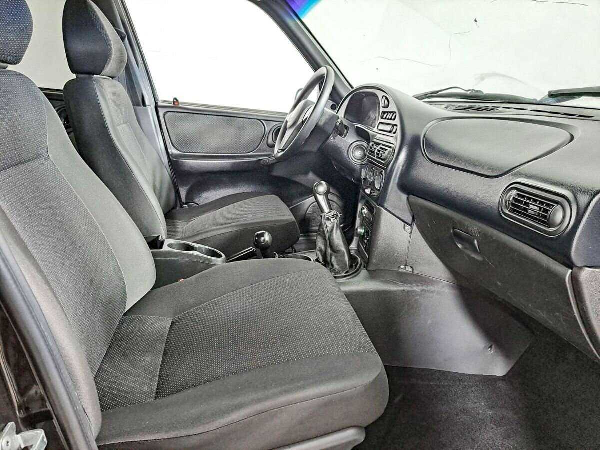 Chevrolet Niva, 2011 Фото №11
