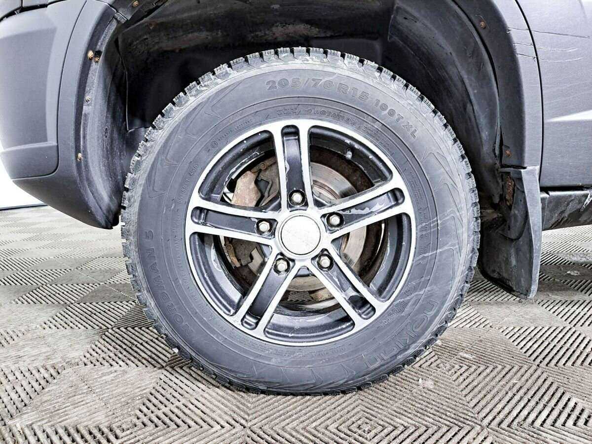 Chevrolet Niva, 2011 Фото №18