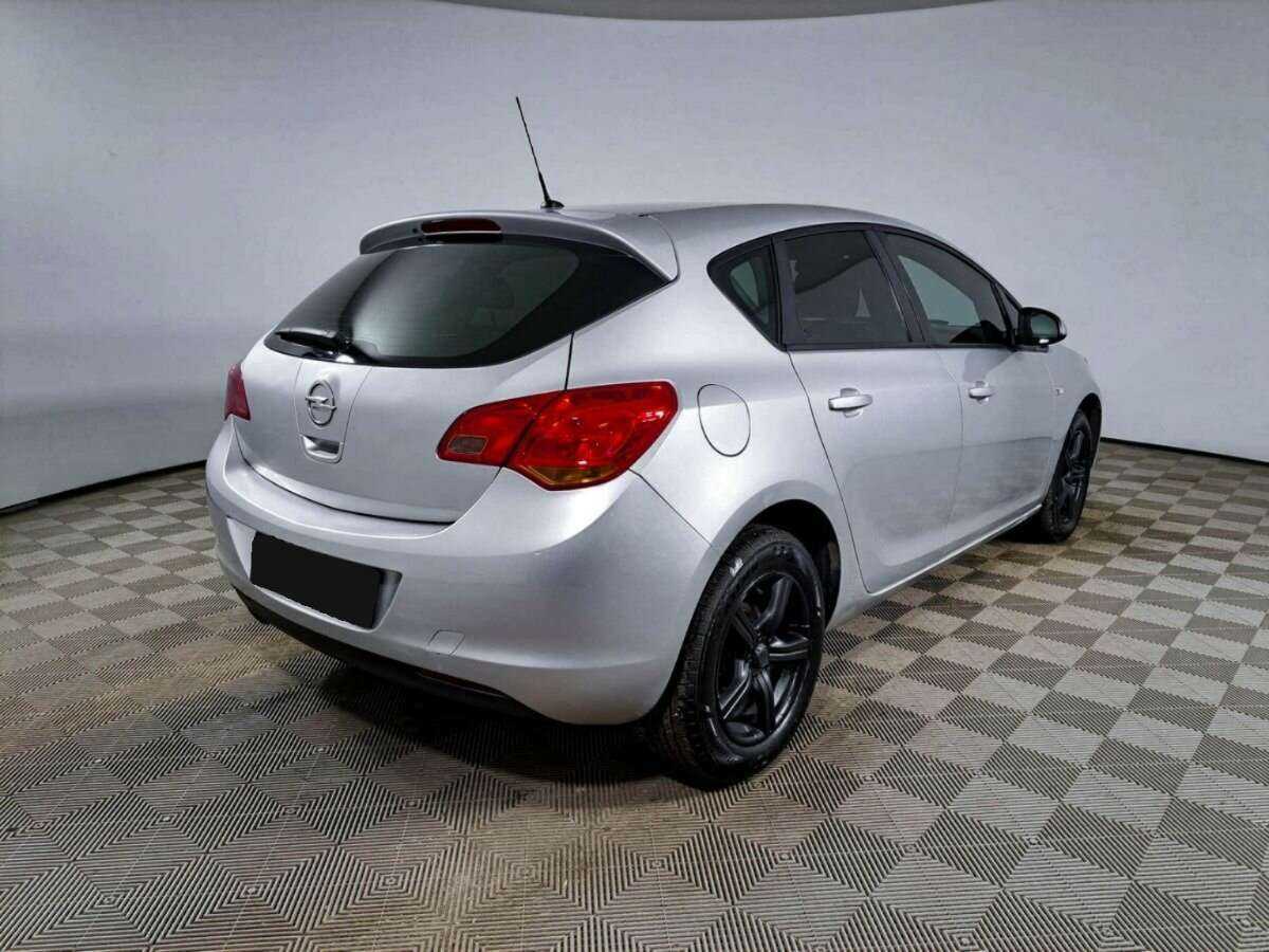 Opel Astra, 2011 - 154 900 км. | Фото №4
