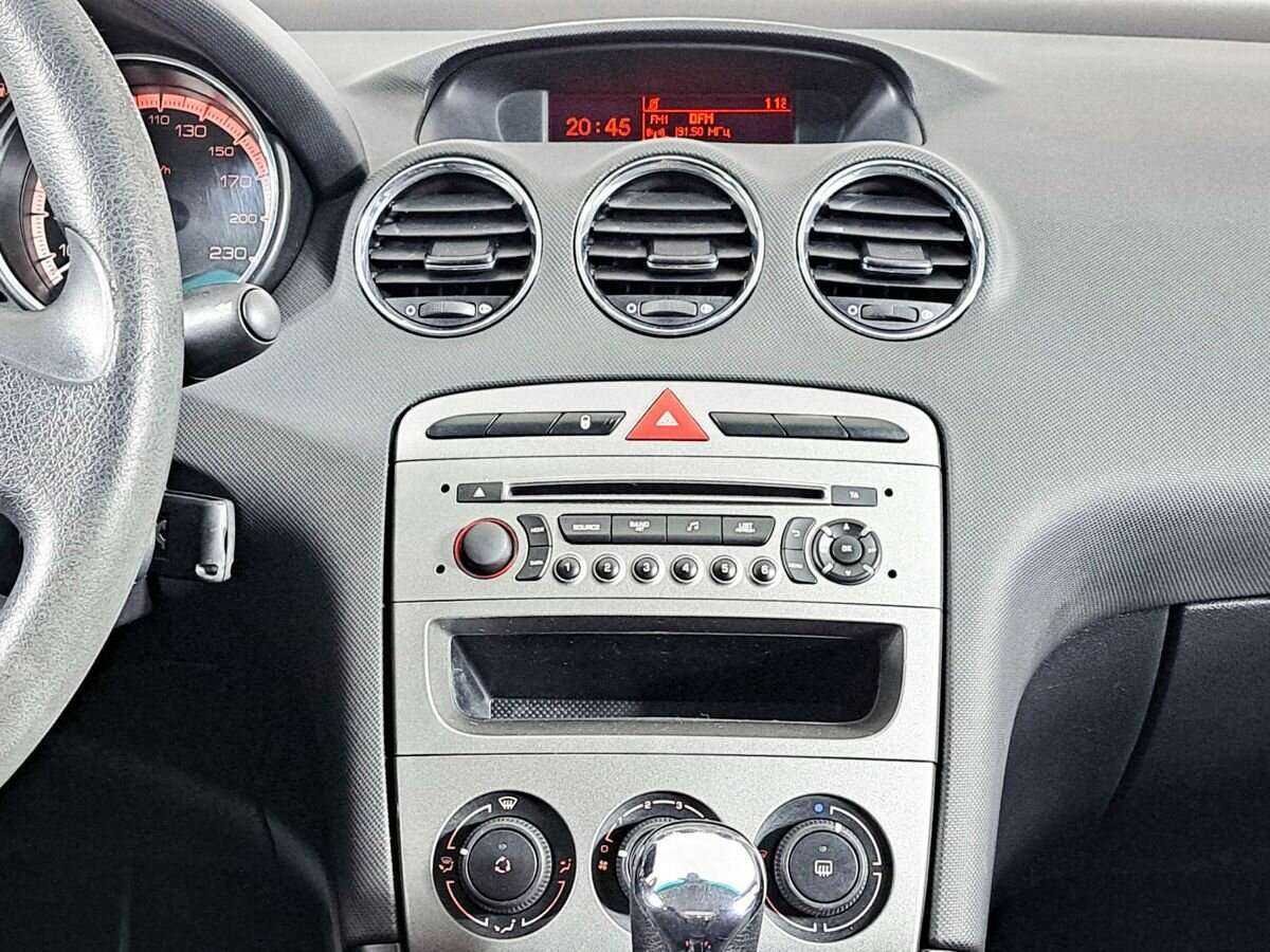 Peugeot 408, 2013 Фото №11