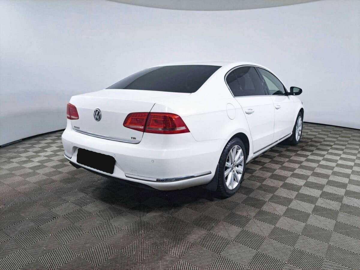 Volkswagen Passat, 2011 - 171 000 км. | Фото №5