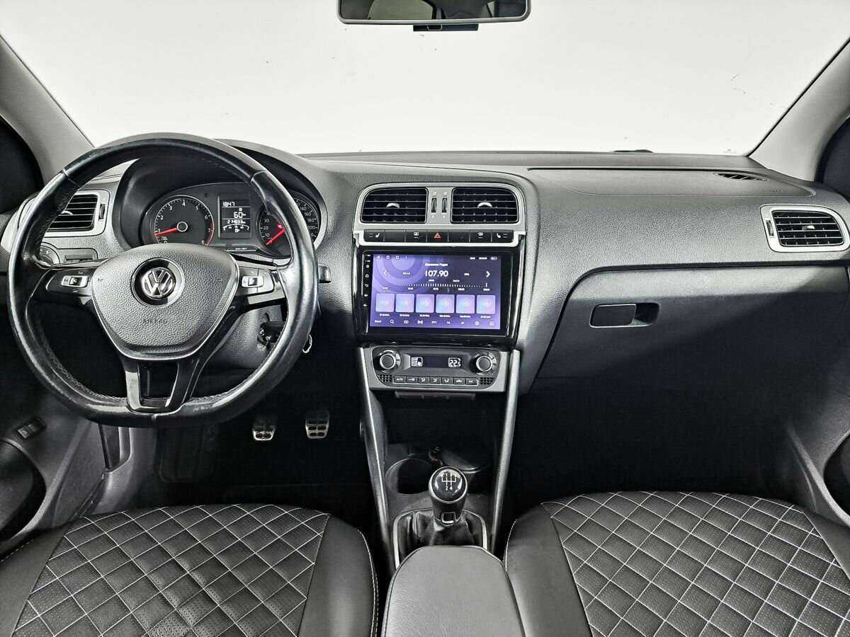 Volkswagen Polo, 2016 Фото №12