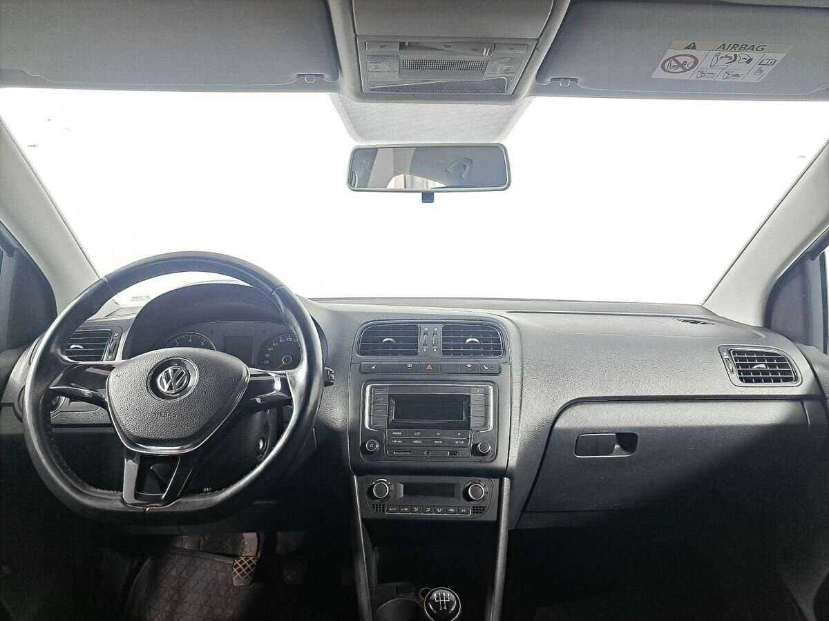 Volkswagen Polo, 2016 Фото №12
