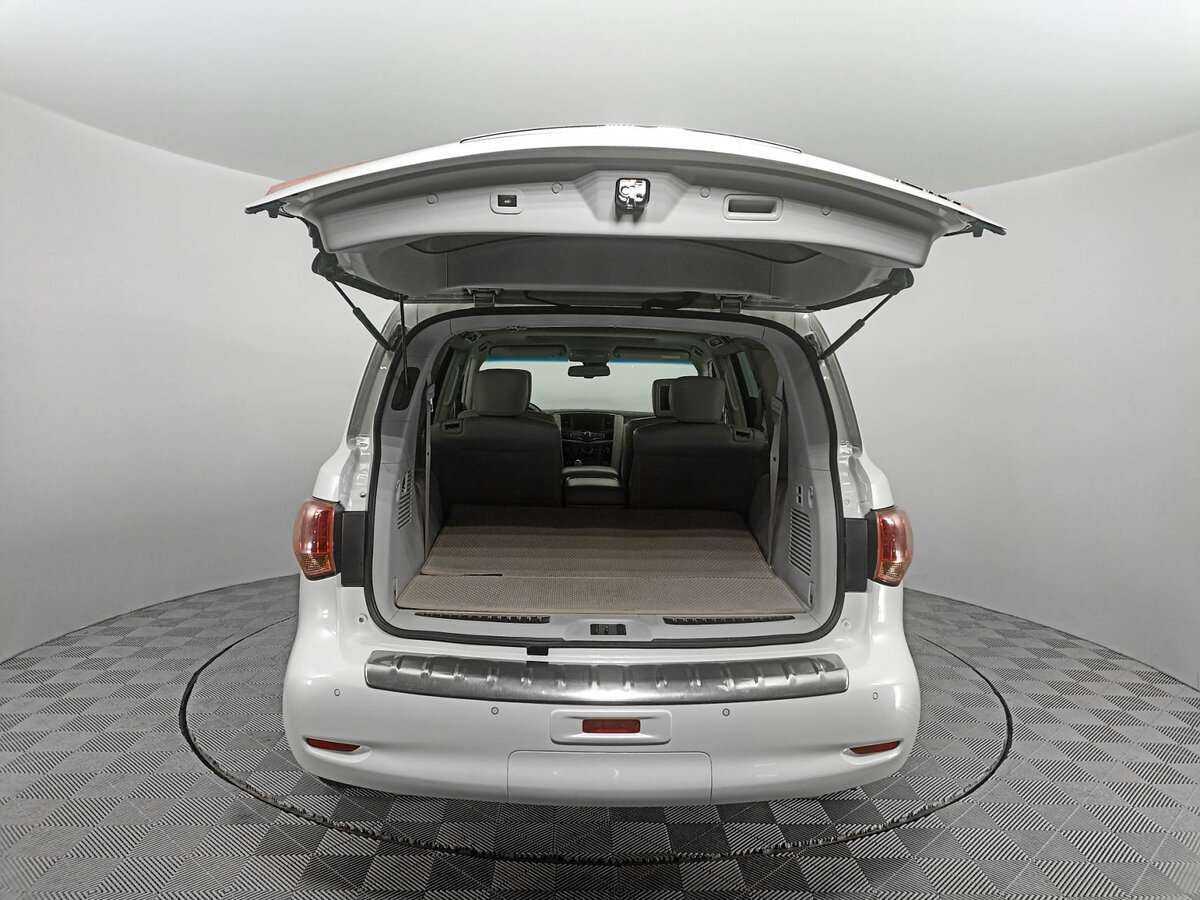 Infiniti QX80, 2016 Фото №10