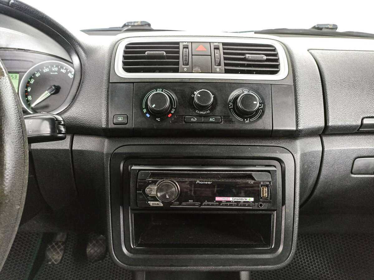 Skoda Fabia, 2008 Фото №11