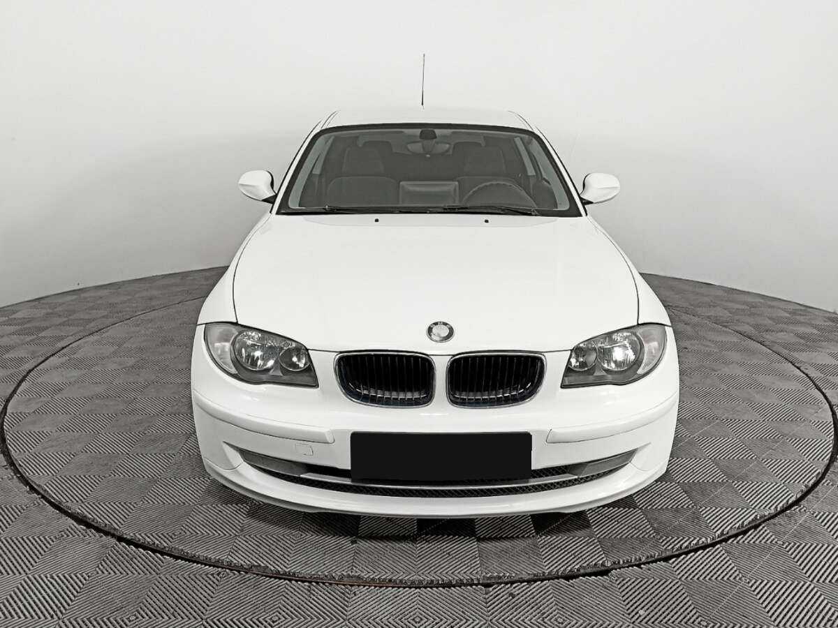 BMW 1 серии 116i, 2010 - 211 942 км. | Фото №2