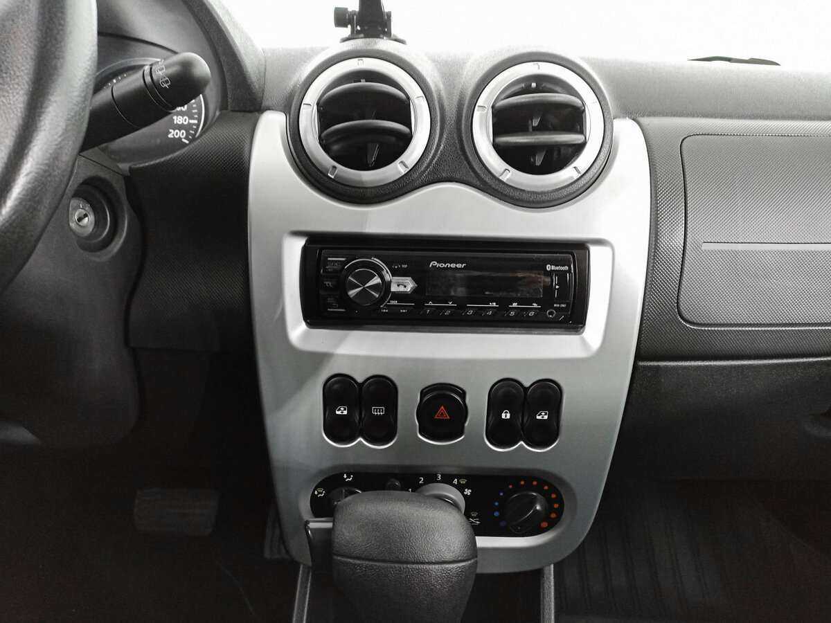 Renault Sandero Stepway, 2011 Фото №13