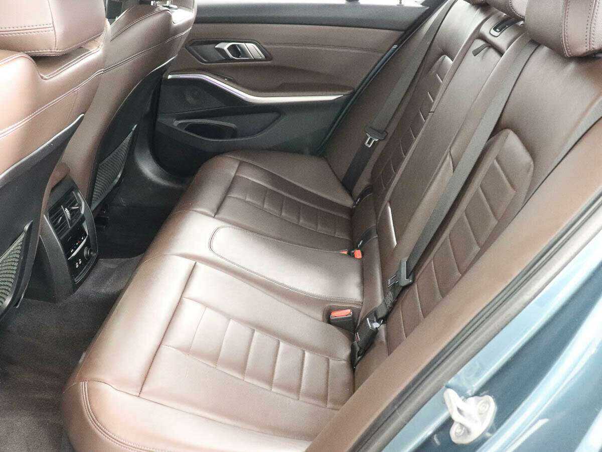 BMW 3 серии 330i xDrive, 2019 Фото №9