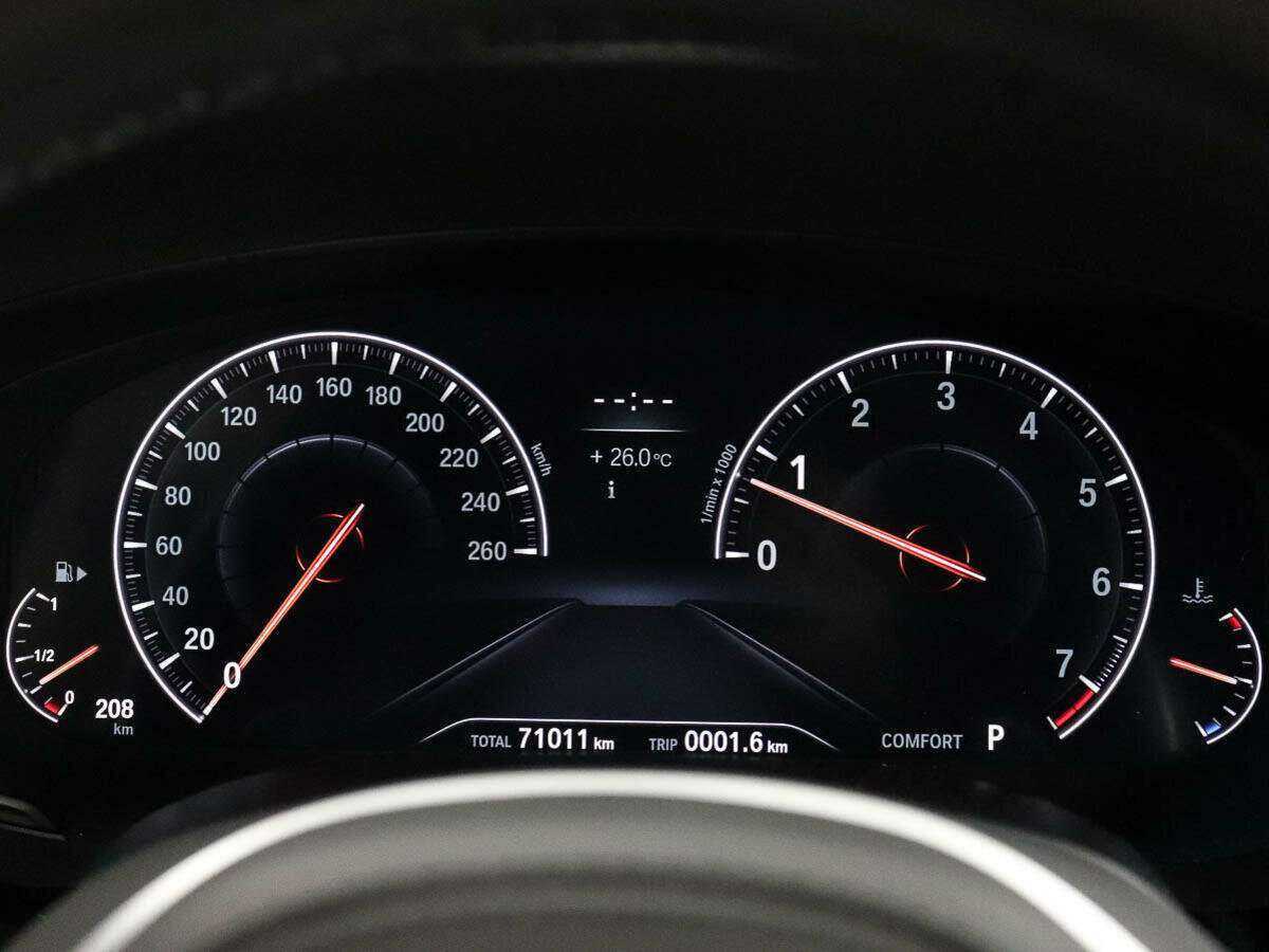 BMW 5 серии 530i xDrive, 2019 Фото №10