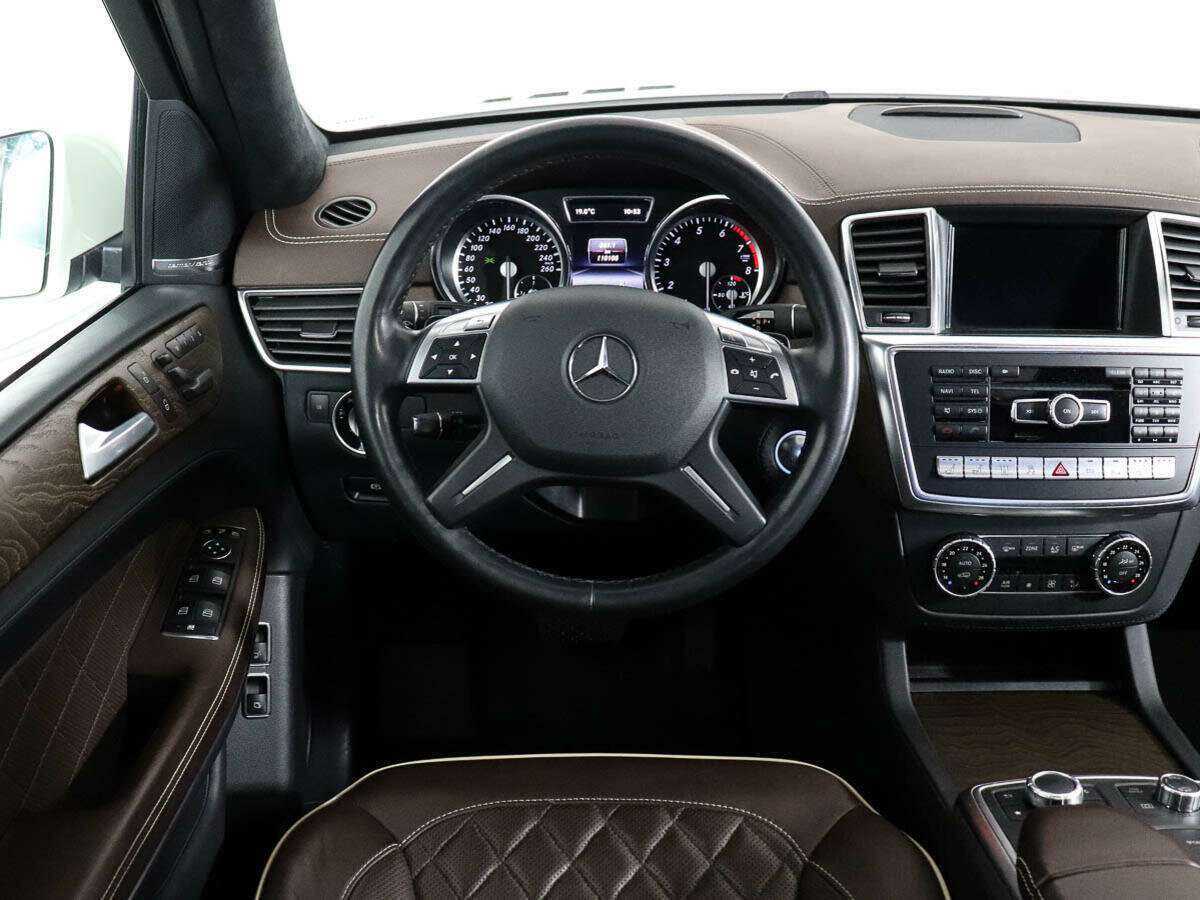 Mercedes-Benz GL-Класс 500, 2013 Фото №17