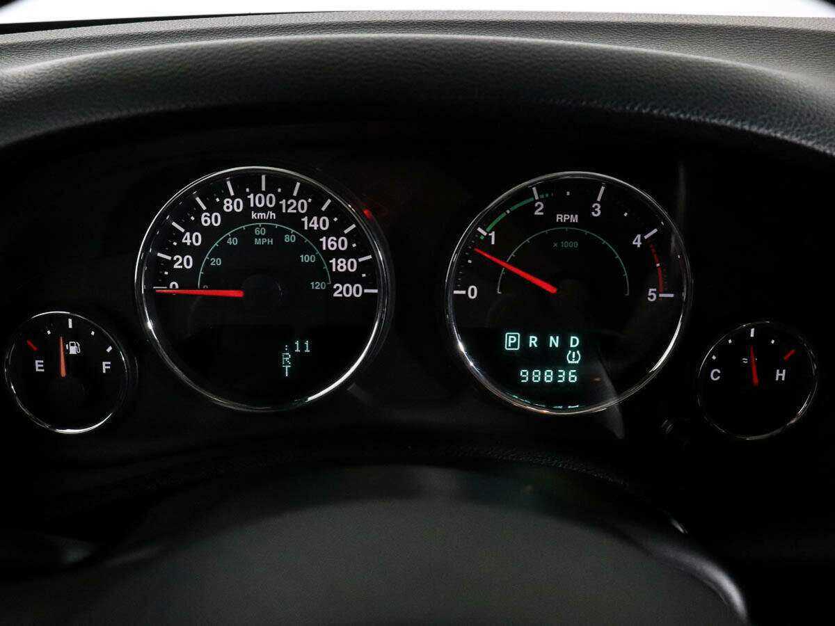 Jeep Wrangler, 2011 Фото №10