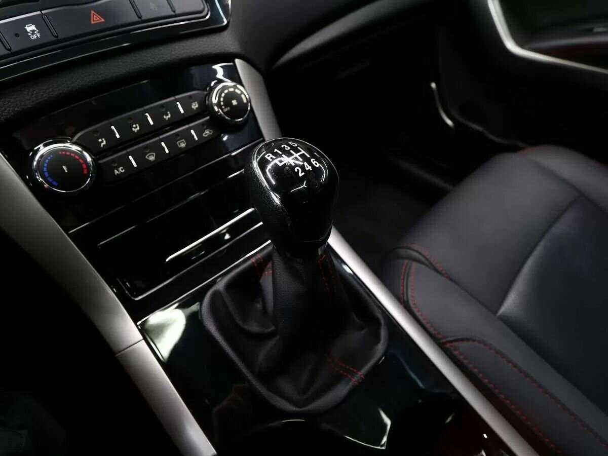 Hawtai Laville, 2017 Фото №21