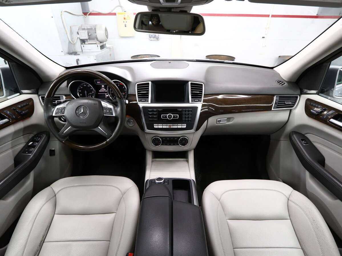 Mercedes-Benz M-Класс 350 CDI, 2011 Фото №15