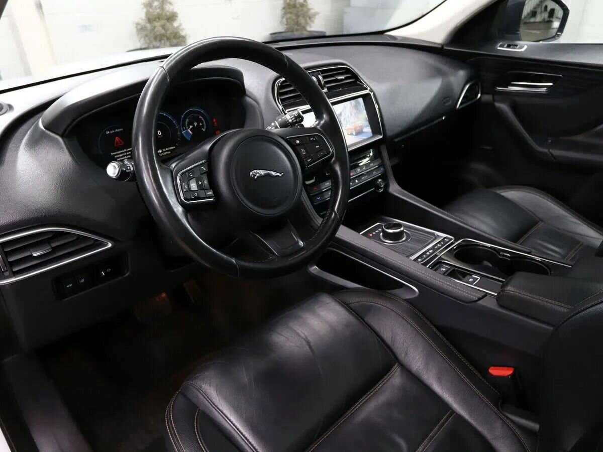 Jaguar F-Pace, 2016 Фото №13