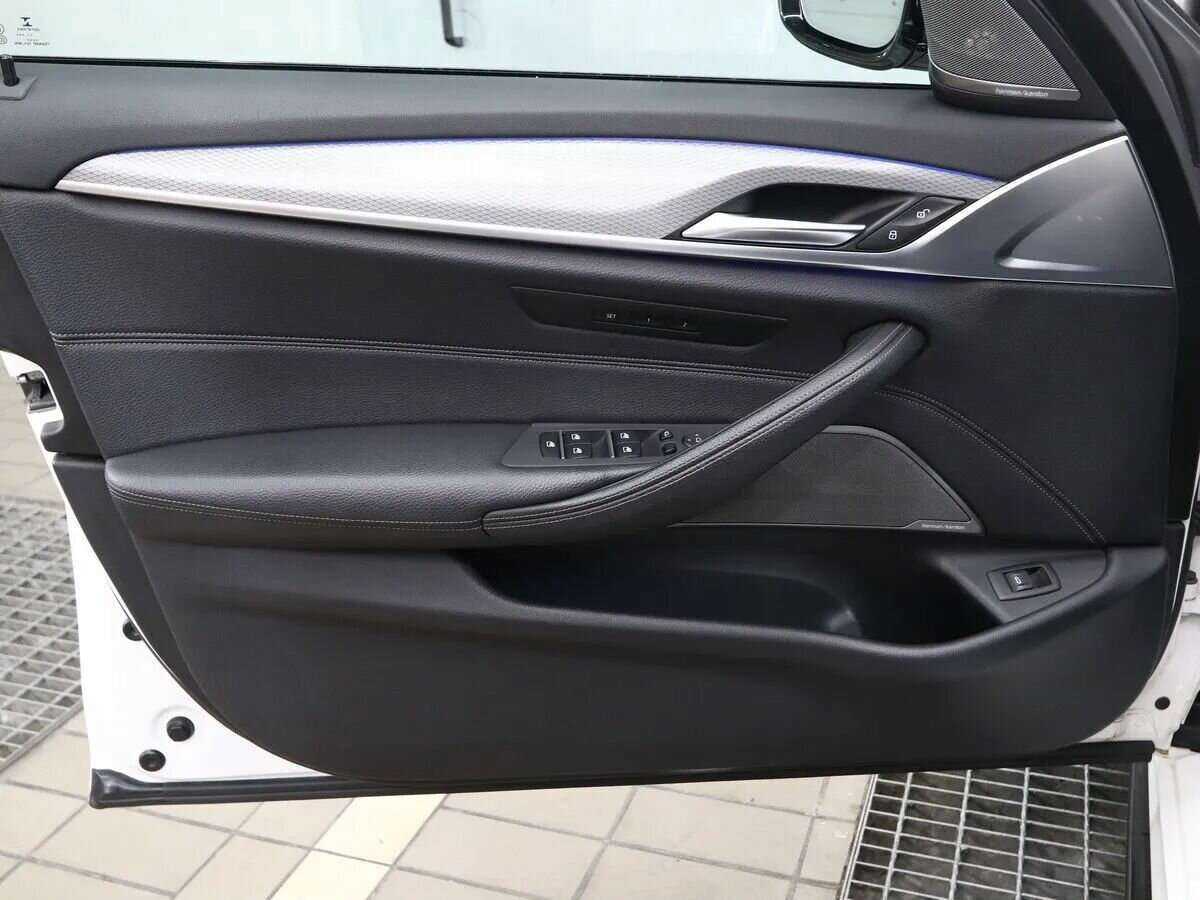 BMW 5 серии 530d xDrive, 2018 - 150 000 км. | Фото №7