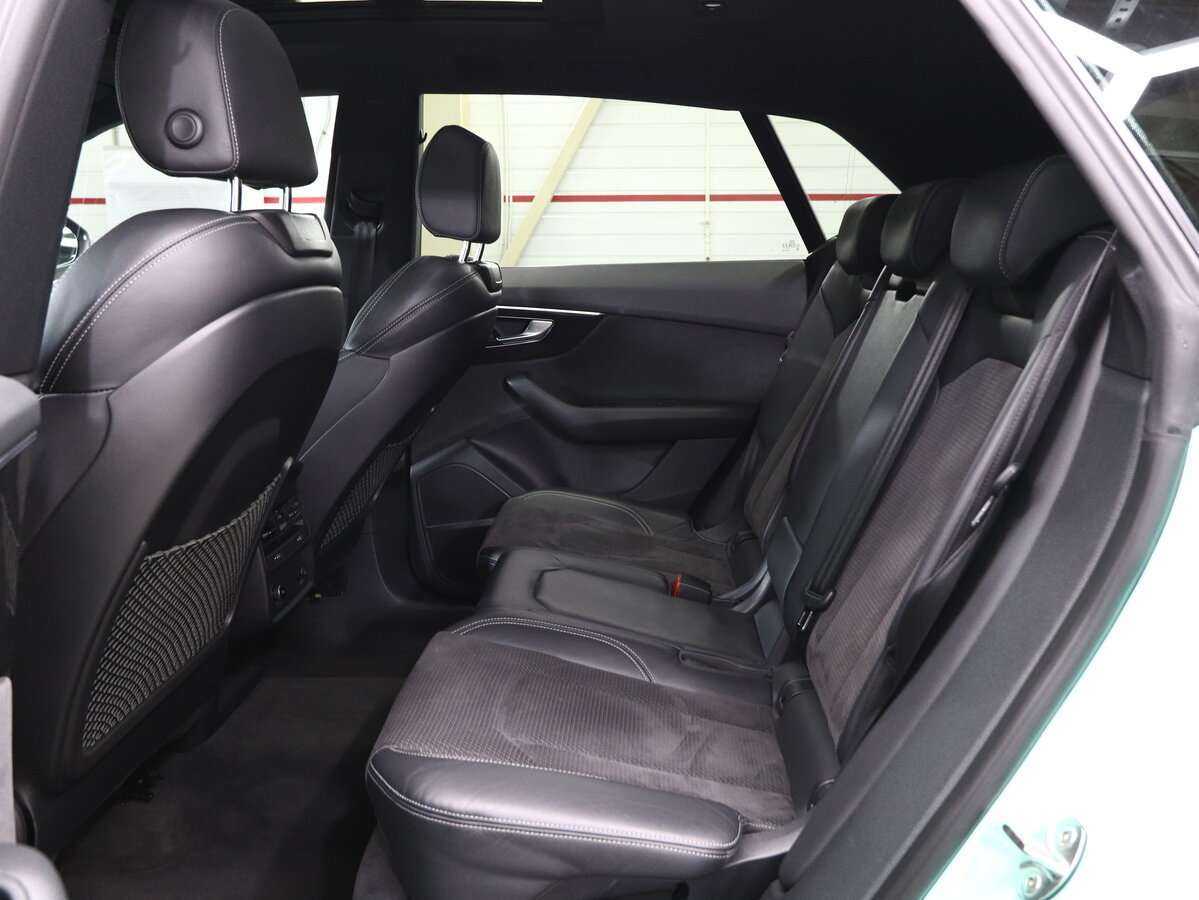 Audi Q8 55 TFSI, 2018 Фото №12