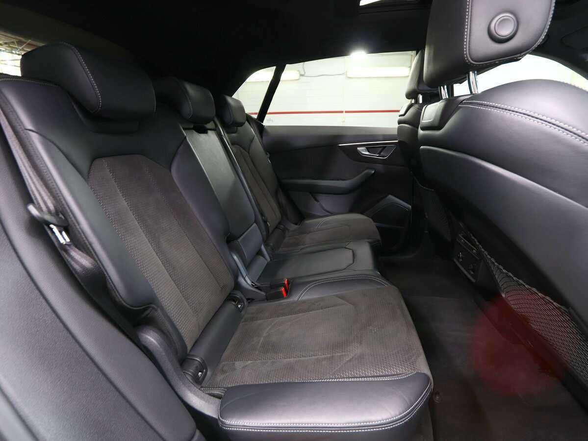 Audi Q8 55 TFSI, 2018 Фото №15