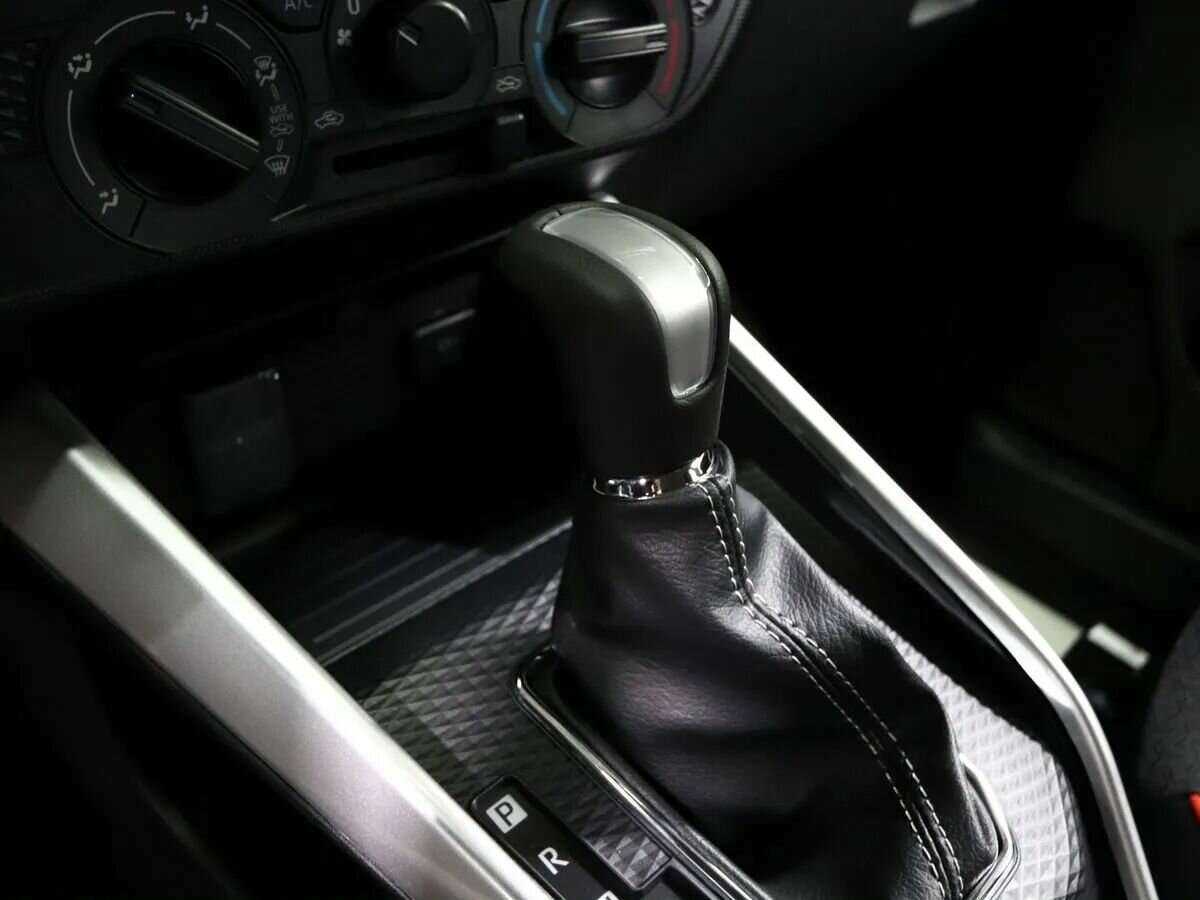 Toyota Raize, 2023 Фото №9