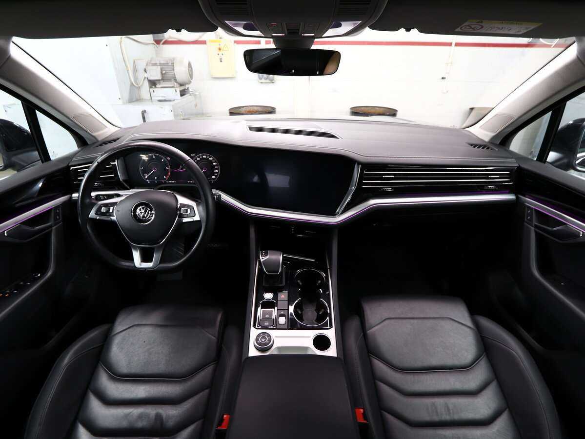 Volkswagen Touareg, 2018 Фото №18