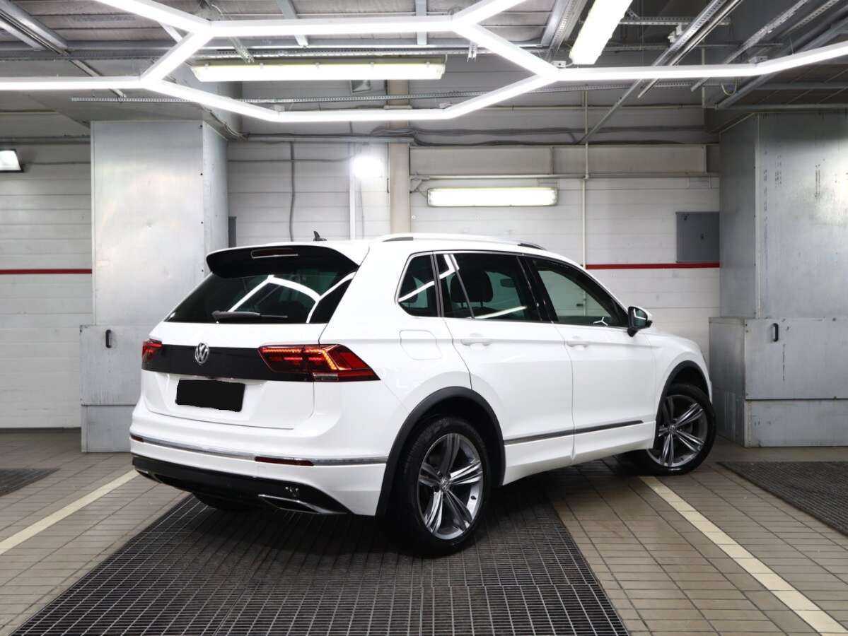 Volkswagen Tiguan, 2019 Фото №2