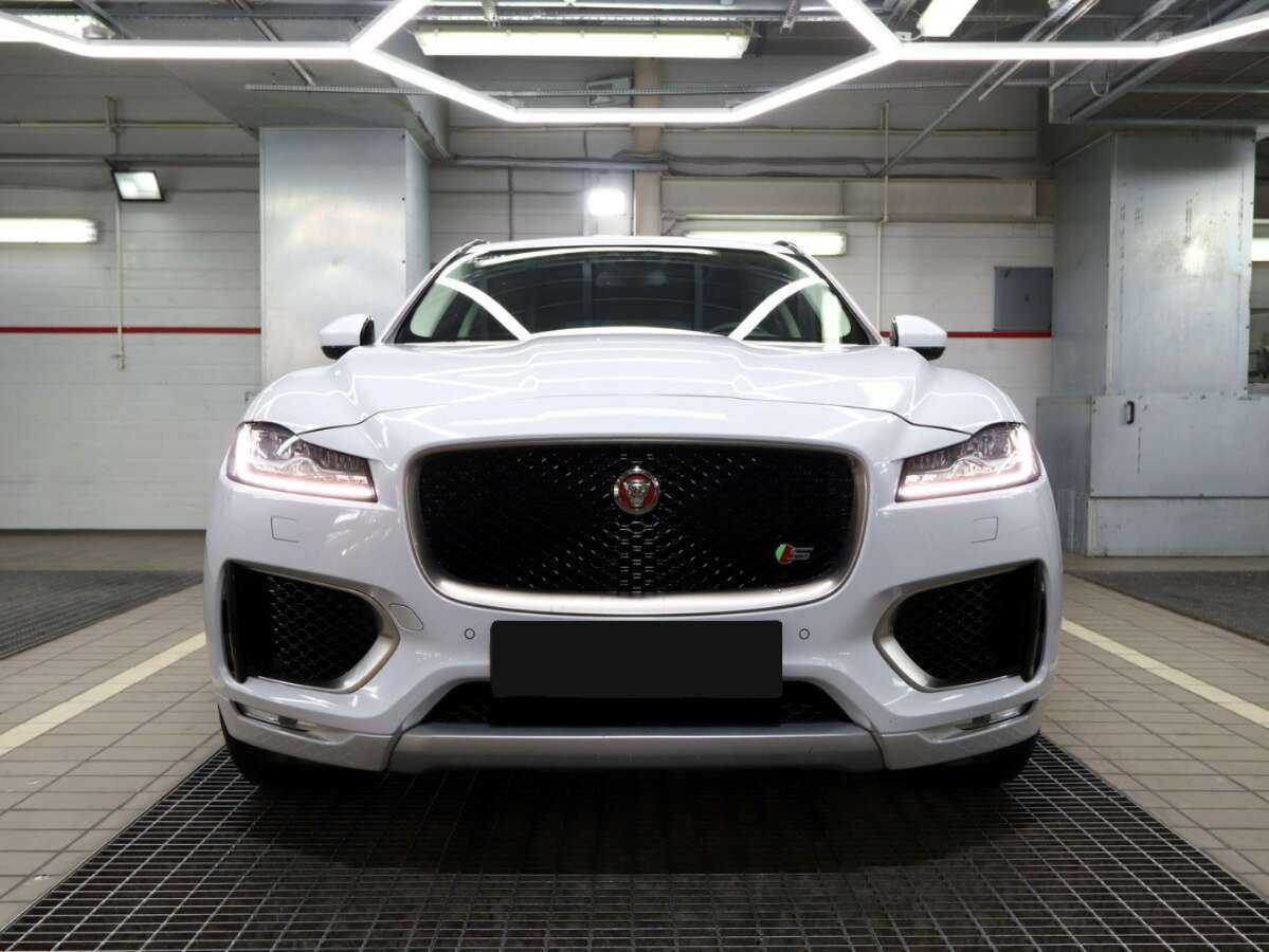 Jaguar F-Pace, 2017 - 61 000 км. | Фото №3