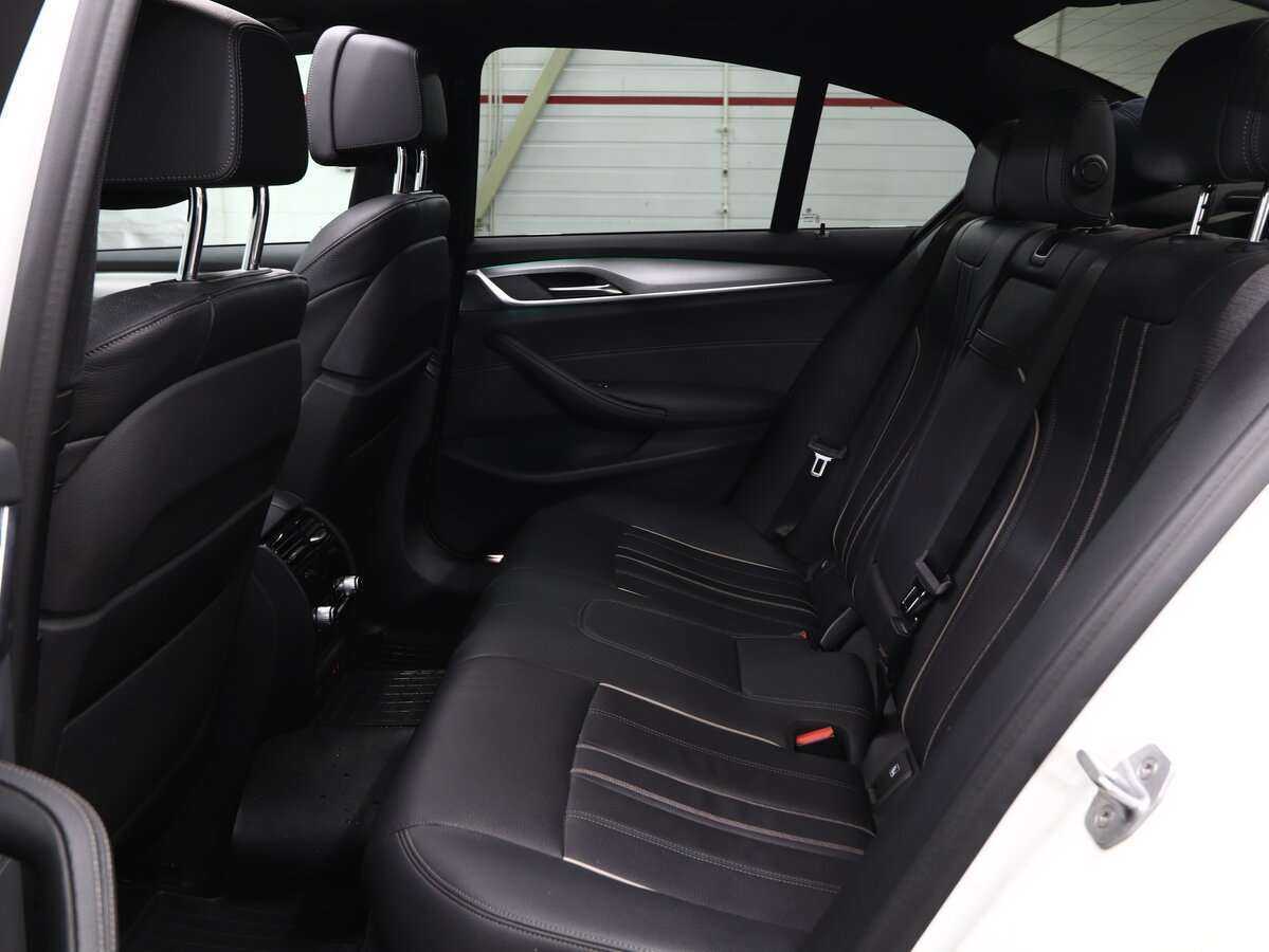 BMW 5 серии 520d, 2019 Фото №10