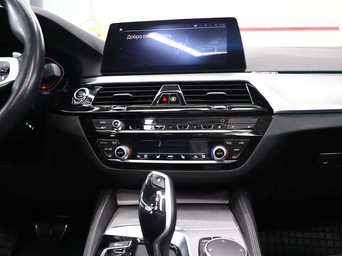 BMW 5 серии 520d, 2019 Фото №20