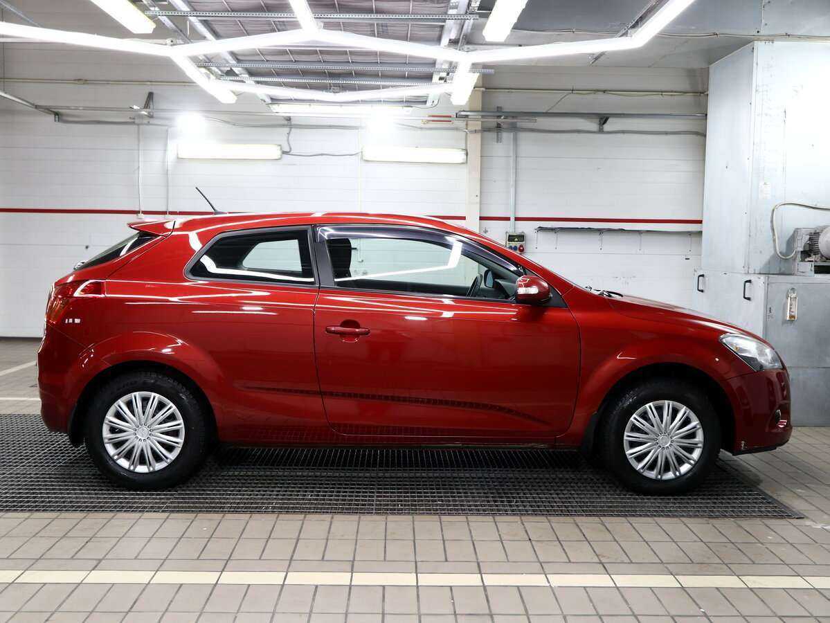 Kia Ceed, 2010 Фото №11