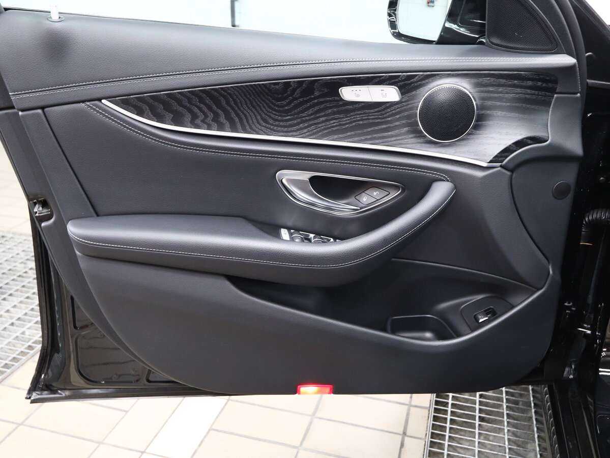 Mercedes-Benz E-Класс 200, 2019 Фото №16