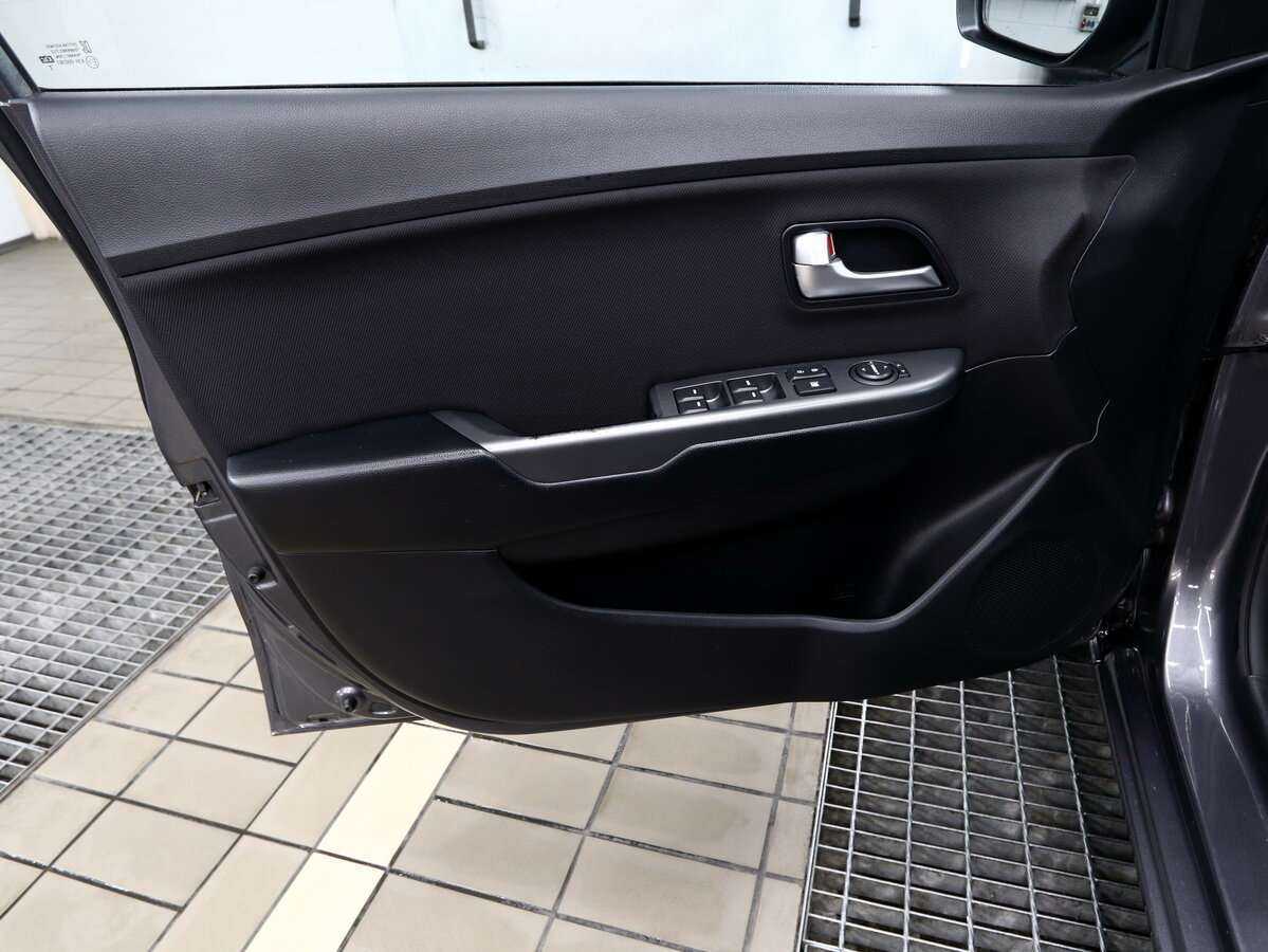 Kia Rio, 2016 Фото №14