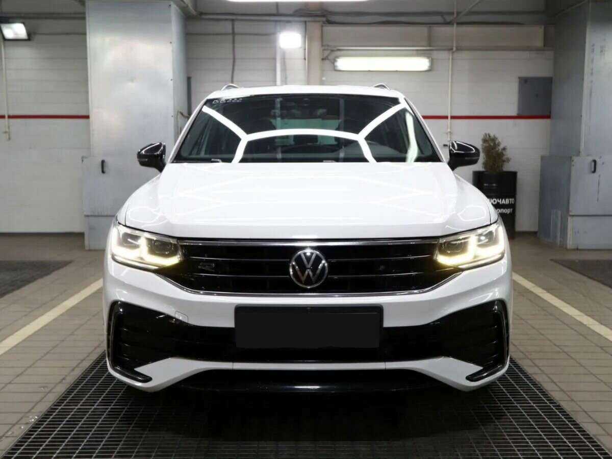 Volkswagen Tiguan, 2021 - 94 200 км. | Фото №3