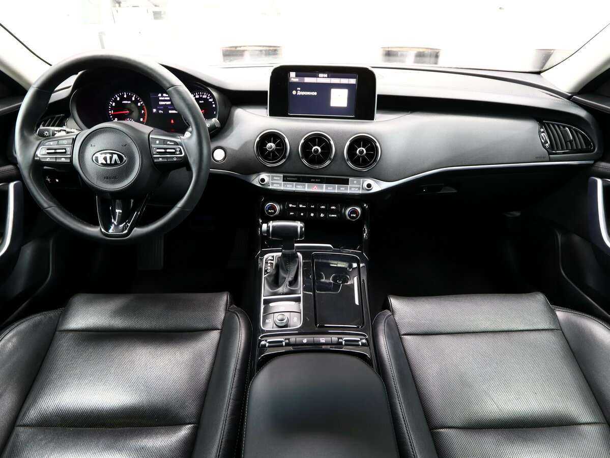 Kia Stinger, 2018 Фото №15