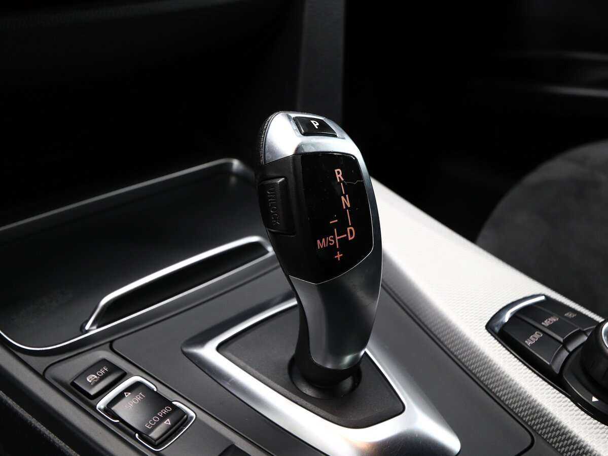 BMW 3 серии 320i xDrive, 2016 Фото №9