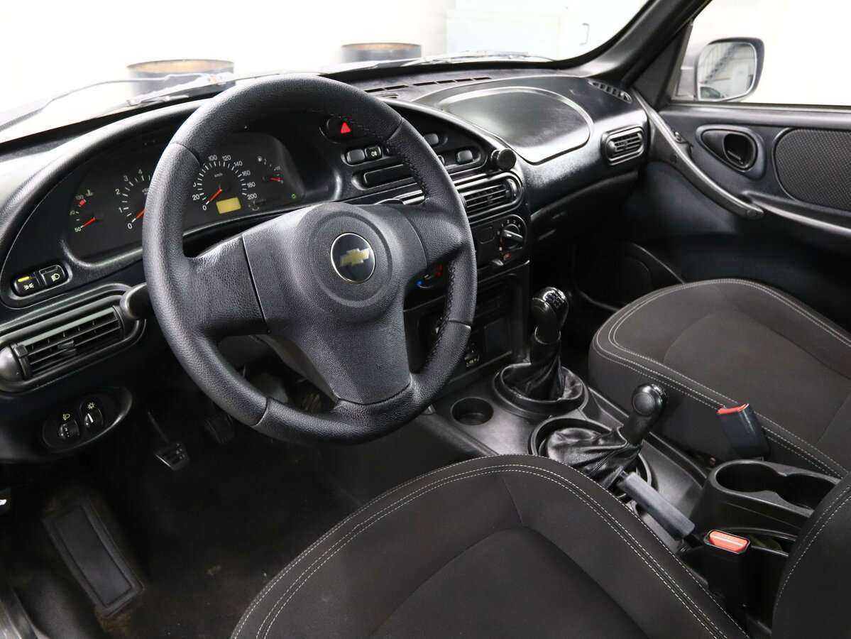 Chevrolet Niva, 2011 - 140 000 км. | Фото №6